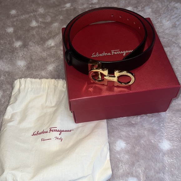 Salvatore Ferragamo belt - Picture 1 of 16